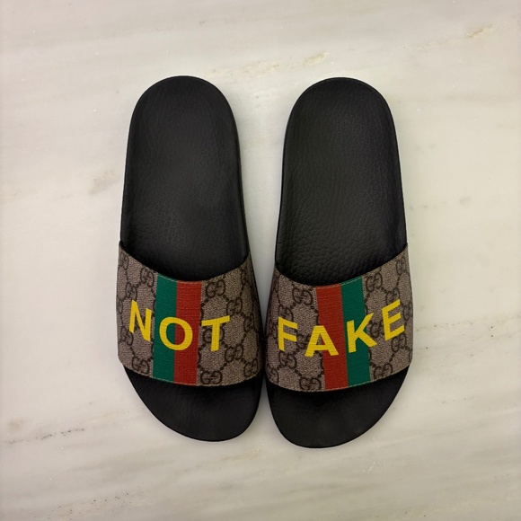 Gucci Shoes - Gucci Slides - Barely Worn